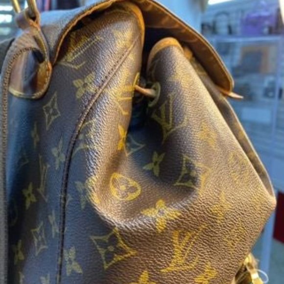 LOUIS VUITTON MONOGRAM CANVAS MONTSOURIS GM - Picture 5 of 6